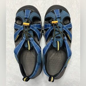 Keen EUC Womens 7 Blue Gray Yellow Waterproof Hiking Sandals. Cinch strap